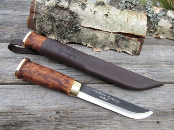 Keskikoinen leuku, tuote 1105, terä 145 mm