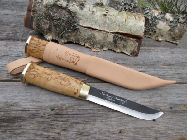 Keskikoinen leuku, tuote 1105, terä 145 mm