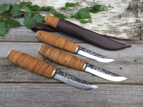 Tuohipäinen puukko, terä 95 mm, kuviotaottu