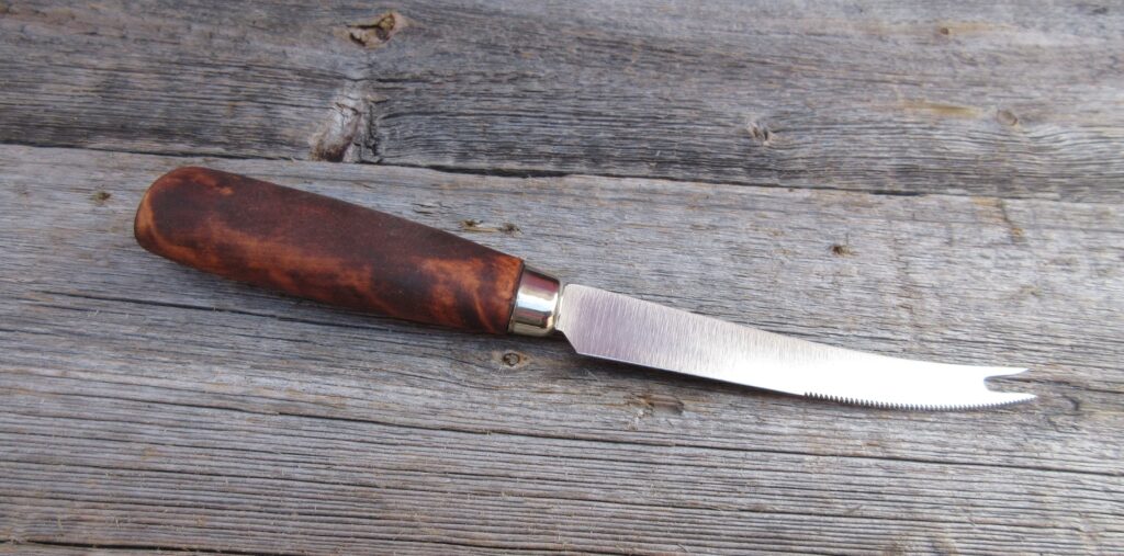 Juustoveitsi lahjarasiassa, terä 120 mm