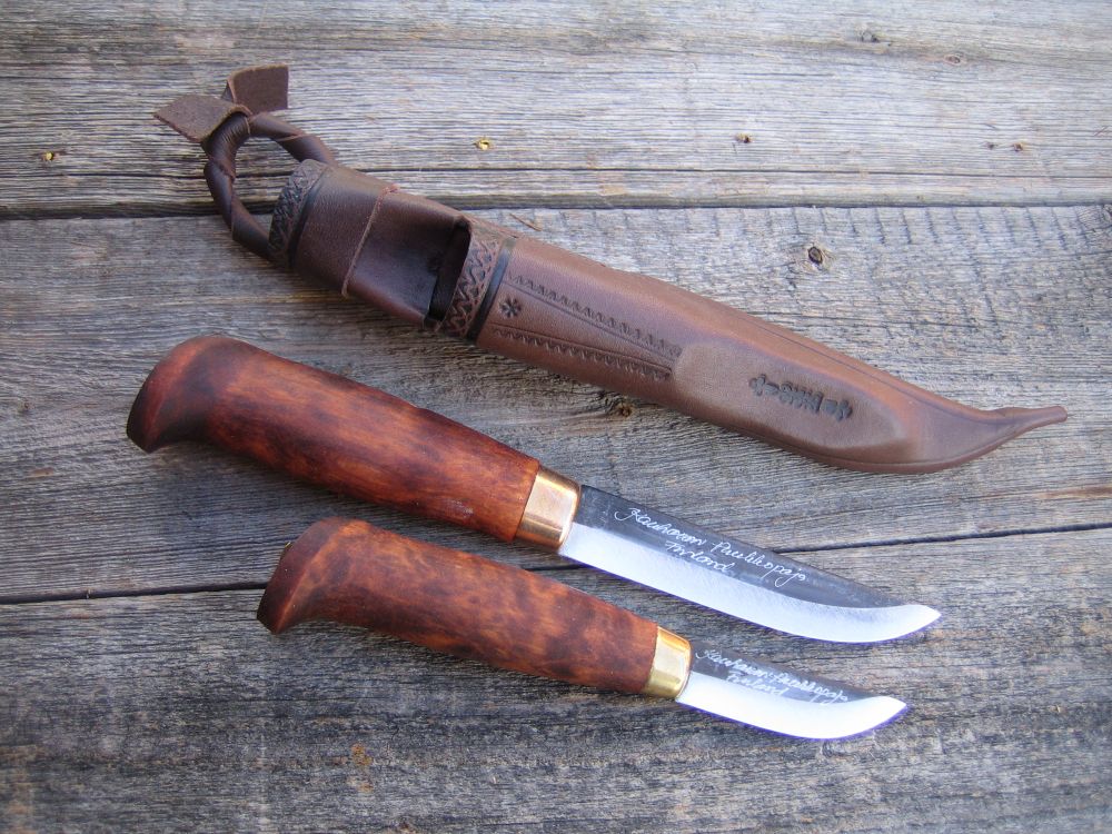 Tuplapuukko, terät 108 ja 62 mm, ruskea kahva ja tuppi